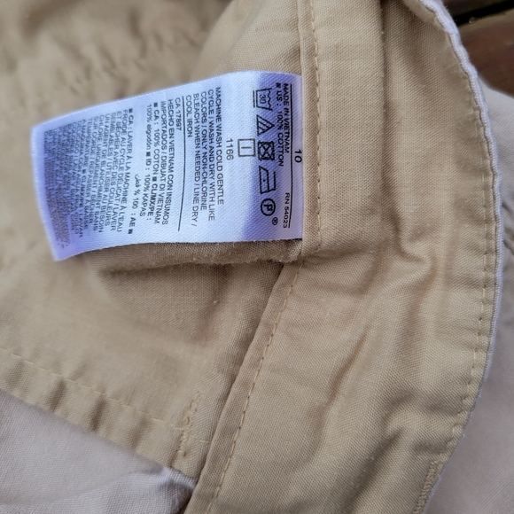 Old Navy Khaki Bermuda Shorts - Size 10 (Great Condition) - Picture 6 of 9